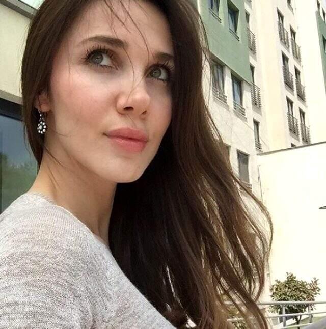 Yasemin Hadivent kimdir? Yasemin Hadivent nereli, kaç yaşında? Yasemin Hadivent dizileri Yasemin Hadivent kimdir? Yasemin Hadivent nereli, kaç yaşında? Yasemin Hadivent dizileri