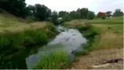 Son dakika haberi... 2 yaşındaki Melek'in amcaları Ömer ve Hüseyin Memiş, gece boyunca dere kenarında nöbet tutup... Son dakika haberi... 2 yaşındaki Melek'in amcaları Ömer ve Hüseyin Memiş, gece boyunca dere kenarında nöbet tutup...