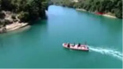 ADANA Boğulan gencin arkadaşının feryadı yürek yaktı: 'Allah'ım, ne olur ona bir şey olmasın' ADANA Boğulan gencin arkadaşının feryadı yürek yaktı: 'Allah'ım, ne olur ona bir şey olmasın'