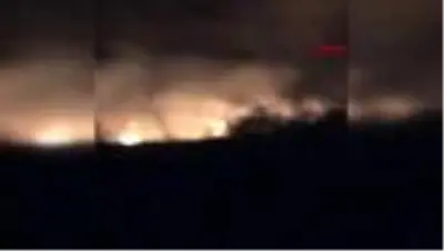 BALIKESİR Maden Adası’nda çıkan yangını, balıkçı teknesiyle bölgeye giden itfaiyeciler söndürdü