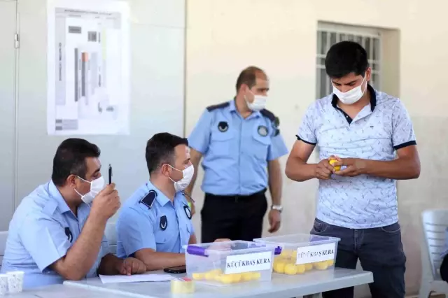 Bayraklı'da kurban satış yerleri belli oldu Bayraklı'da kurban satış yerleri belli oldu