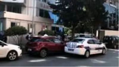 Büyükçekemece Adliyesi önündeki silahla yaralamanın detayları ortaya çıktı Büyükçekemece Adliyesi önündeki silahla yaralamanın detayları ortaya çıktı
