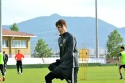 Doğan Alemdar'a milli davet Doğan Alemdar'a milli davet