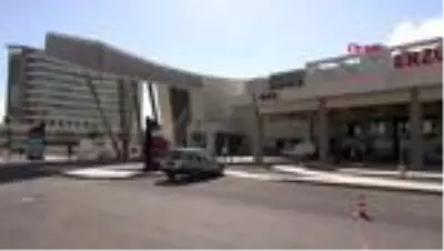 Erzurum Şehir Hastanesi yoğun bakım ünitesine 'milli nefes' Erzurum Şehir Hastanesi yoğun bakım ünitesine 'milli nefes'