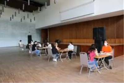 Eyüpsultan'da maskeli, mesafeli mülakat