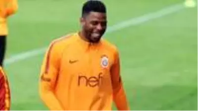 Galatasaray, Ryan Donk ile 1+1 yıllık yeni sözleşme imzalayacak Galatasaray, Ryan Donk ile 1+1 yıllık yeni sözleşme imzalayacak