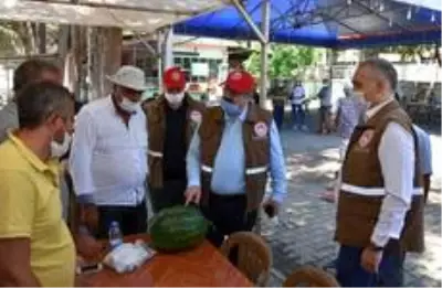 Son Dakika: Karpuz üreticilerine hayırlı olsun ziyareti Son Dakika: Karpuz üreticilerine hayırlı olsun ziyareti