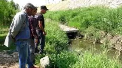 Kayıp Melek'i arama çalışmaları devam ediyor Kayıp Melek'i arama çalışmaları devam ediyor