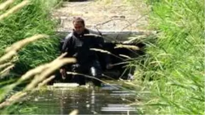 Kayıp Melek'i arama çalışmaları devam ediyor Kayıp Melek'i arama çalışmaları devam ediyor