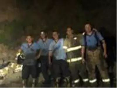 Maden Adası'nda çıkan yangını, balıkçı teknesiyle bölgeye giden itfaiyeciler söndürdü Maden Adası'nda çıkan yangını, balıkçı teknesiyle bölgeye giden itfaiyeciler söndürdü