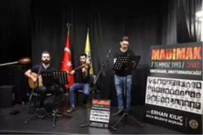 Madımak olaylarında hayatını kaybedenler türkülerle anıldı Madımak olaylarında hayatını kaybedenler türkülerle anıldı