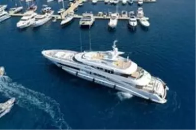 Milyon dolarlık yatlar Bodrum'a demirledi Milyon dolarlık yatlar Bodrum'a demirledi