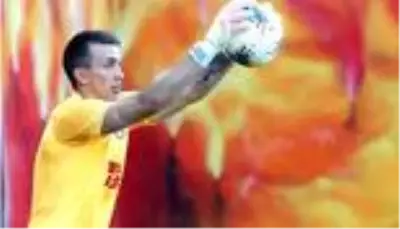 Muslera antrenmanlara başladı mı? Muslera ne zaman sahalara dönecek?