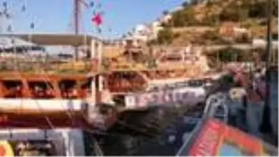 Seyahat acenteleri Kuşadası’na çıkartma yaptı