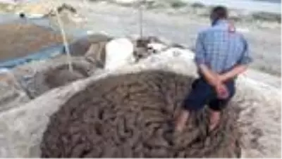 Tandır yapıp satarak geçimlerini sağlıyorlar