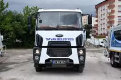 Son dakika haber | Tatvan'a 3 yeni hibe araç kazandırıldı Son dakika haber | Tatvan'a 3 yeni hibe araç kazandırıldı