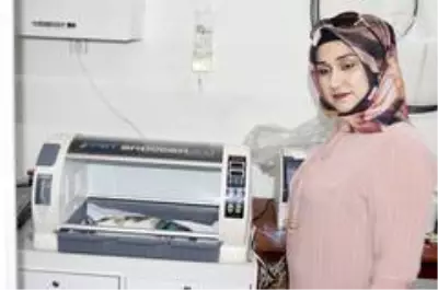 Tavşanlı'da ilk kez sokak kedisinin ayağına operasyonla plak takıldı