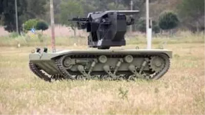 Türkiye'nin İlk İnsansız Mini Tankı Göreve Hazır Türkiye'nin İlk İnsansız Mini Tankı Göreve Hazır