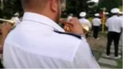 Bölge seyahat acenteleri iç turizmi hareketlendirmek için düzenlenen Kuşadası'ndaki gala yemeğinde... Bölge seyahat acenteleri iç turizmi hareketlendirmek için düzenlenen Kuşadası'ndaki gala yemeğinde...