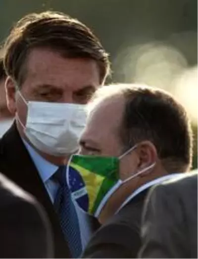 Brezilya Devlet Başkanı Bolsonaro, zorunlu maske takma yasa tasarısını veto etti Brezilya Devlet Başkanı Bolsonaro, zorunlu maske takma yasa tasarısını veto etti