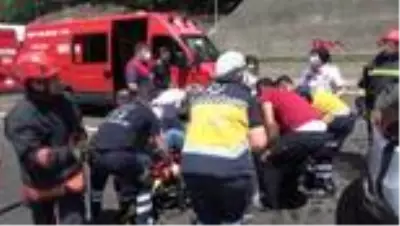 Cip, TIR'ın altına girdi: 2 ölü, 1 yaralı Cip, TIR'ın altına girdi: 2 ölü, 1 yaralı