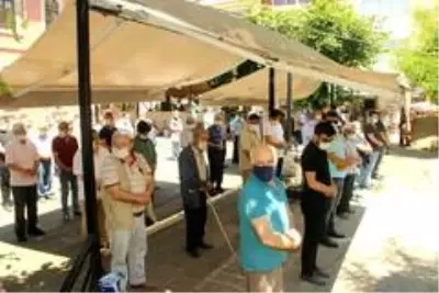 Define büyüsü çözerken ölen şahıs toprağa verildi Define büyüsü çözerken ölen şahıs toprağa verildi