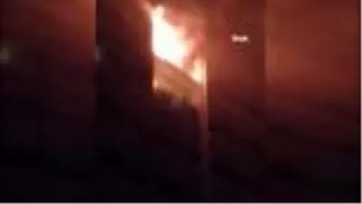 Esenyurt’ta bir aparmanın dokuzuncu atında çıkan yangın paniğe neden oldu