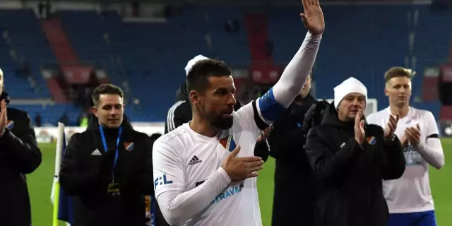 Eski Galatasaraylı Milan Baros, 38 yaşında futbolu bıraktı Eski Galatasaraylı Milan Baros, 38 yaşında futbolu bıraktı
