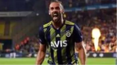 Fenerbahçeli Vedat Muriqi'nin menajeri: Vedat'a İngiltere ve İtalya'dan resmi teklifler var Fenerbahçeli Vedat Muriqi'nin menajeri: Vedat'a İngiltere ve İtalya'dan resmi teklifler var