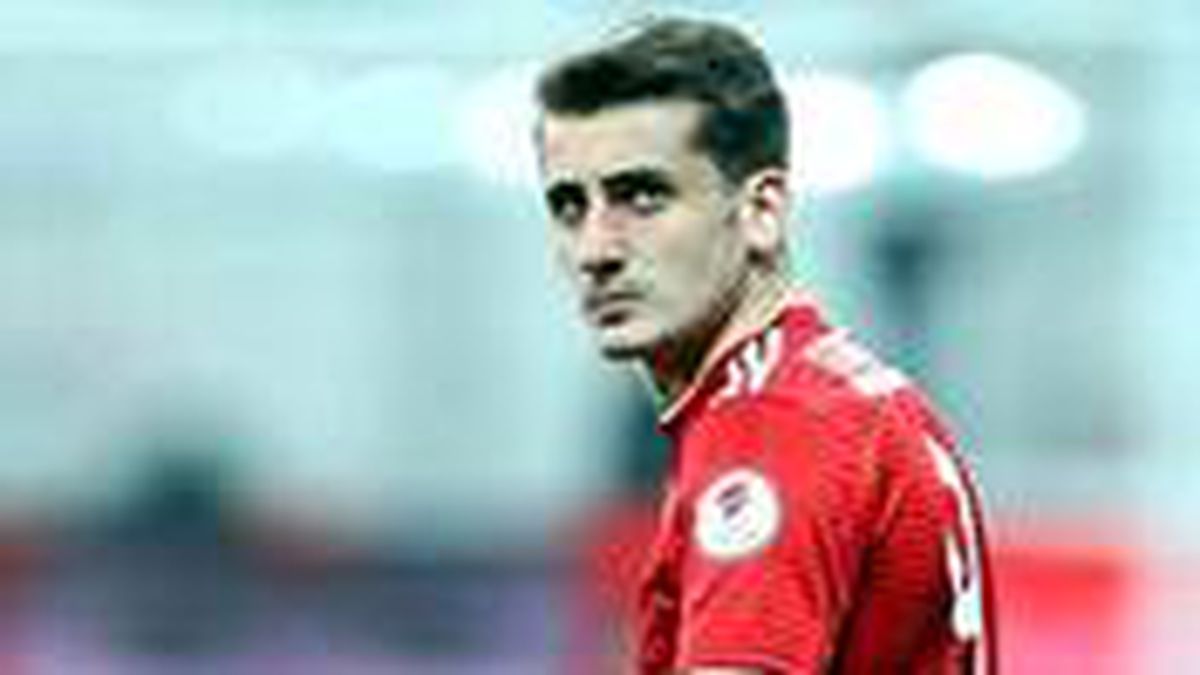 Galatasaray'ın anlaştığı iddia edilen Kerem Aktürkoğlu İstanbul'dan paylaşım yaptı