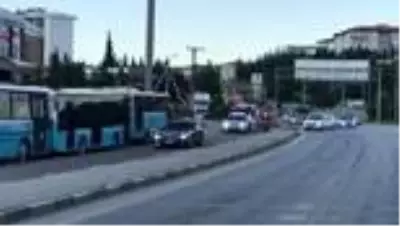 Gelin arabası yaptığı klasik otomobilini yıpranmasın diye çekiciye yükleyerek kız almaya gitti