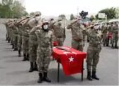 Gürpınar'da 38 güvenlik korucusu yemin ederek göreve başladı