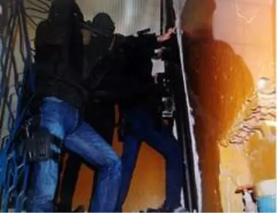 İstanbul'da 9'u yabancı 17 DEAŞ'lı yakalandı