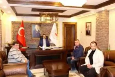 Kaymakam Açıkgöz, 'İki işadamı iki tane briket ev bağışında bulundu' Kaymakam Açıkgöz, 'İki işadamı iki tane briket ev bağışında bulundu'