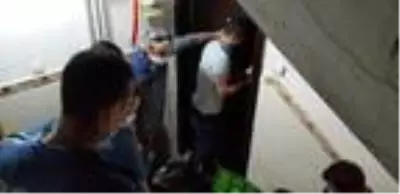 Kocasının döverek odaya kilitlediği kadını polis kurtardı Kocasının döverek odaya kilitlediği kadını polis kurtardı