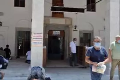 Son dakika haberleri! Marmaris Merkez Cami'de sosyal mesafeli Cuma namazı Son dakika haberleri! Marmaris Merkez Cami'de sosyal mesafeli Cuma namazı