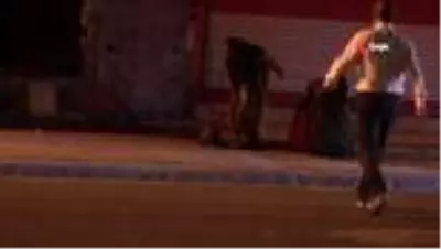 Maske kavgasında polis fenalık geçiren kadının başından bir an olsun ayrılmadı Maske kavgasında polis fenalık geçiren kadının başından bir an olsun ayrılmadı