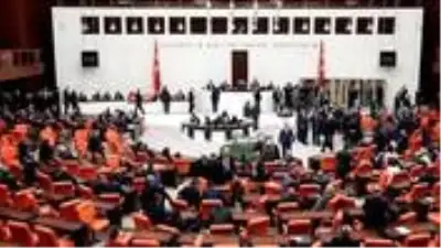Meclis'te gerginlik! İsmet İnönü'ye yapılan Führer benzetmesi sonrası tansiyon yükseldi Meclis'te gerginlik! İsmet İnönü'ye yapılan Führer benzetmesi sonrası tansiyon yükseldi