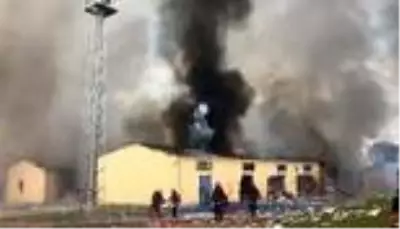 Sakarya'da havai fişek fabrikasındaki patlamada kaç kişi yaralandı? Havai fişek patlamasına ölen var mı?