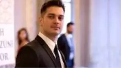 Ünlü oyuncu Çağatay Ulusoy, Barbaros dizisinden ayrıldı Ünlü oyuncu Çağatay Ulusoy, Barbaros dizisinden ayrıldı
