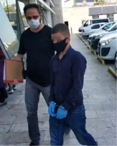 Uzaklaştırma kararı bulunan kız kardeşini vuran ağabey yakalandı