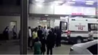 Adana'da kına gecesinde havaya açılan ateş sonucu iki kişi vuruldu Adana'da kına gecesinde havaya açılan ateş sonucu iki kişi vuruldu