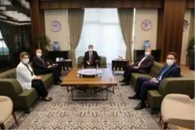 AK Parti'den Vali Çelik'e 'Hayırlı olsun' ziyareti AK Parti'den Vali Çelik'e 'Hayırlı olsun' ziyareti
