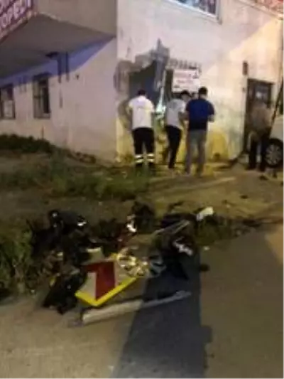 Avrasya Tüneli girişinde meydana gelen trafik kazasında bir kişi yaşamını yitirdi Avrasya Tüneli girişinde meydana gelen trafik kazasında bir kişi yaşamını yitirdi