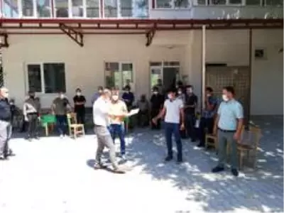 Burhaniye'de çobanlar diplomalı oldu Burhaniye'de çobanlar diplomalı oldu