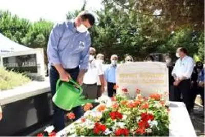 Eski Bakan Moğultay vefatının 3'üncü yılında kabri başında anıldı