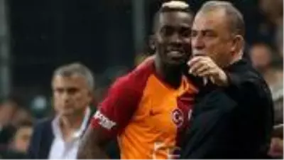 Fatih Terim'den takımdan ayrılan Onyekuru'ya: Seni özleyeceğim evlat Fatih Terim'den takımdan ayrılan Onyekuru'ya: Seni özleyeceğim evlat