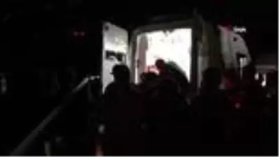 Gümüşhane'de yol çalışması yapan ekibin üzerine heyelan düştü: 2 ölü Gümüşhane'de yol çalışması yapan ekibin üzerine heyelan düştü: 2 ölü