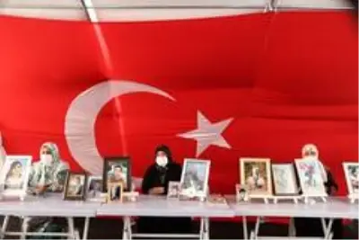 HDP önündeki ailelerin evlat nöbeti 306'ncı gününde