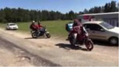 Kastamonu'nun yaylasında 200'den fazla motosikletli kamp yapıyor Kastamonu'nun yaylasında 200'den fazla motosikletli kamp yapıyor
